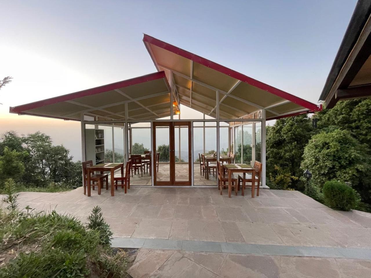 Hotel Shivaya Since 1953 Mukteshwar Exterior foto